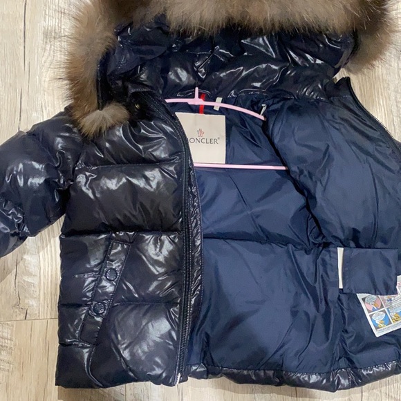Authentic Moncler fur coat - Picture 7 of 9